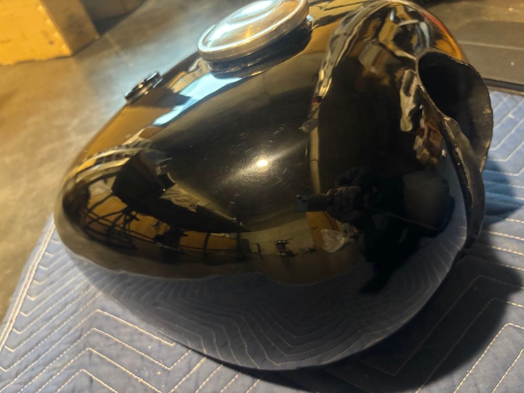 Kawasaki W1 タンク　チョッパー他カスタム素材に