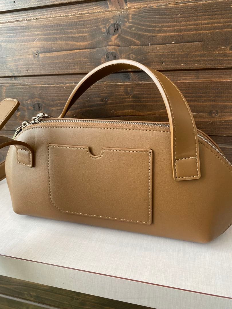 ADD CULUMN アドカラムFIGRE BODYBAGボディバッグ