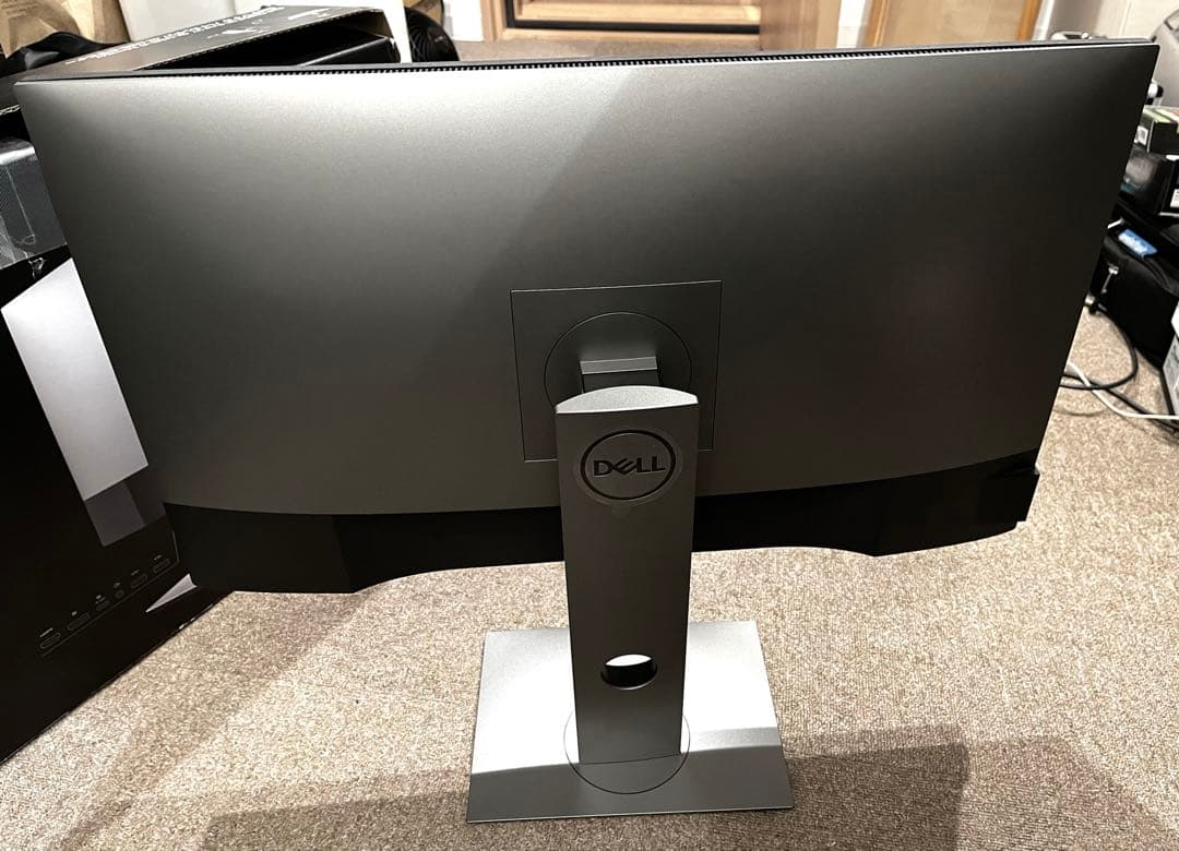 Dell U2720QM 27インチ 4K モニター【箱あり】