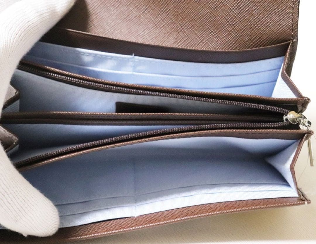 《マンハッタナーズ》箱付未使用【ミュージック、ミュージック】レザーかぶせ式長財布