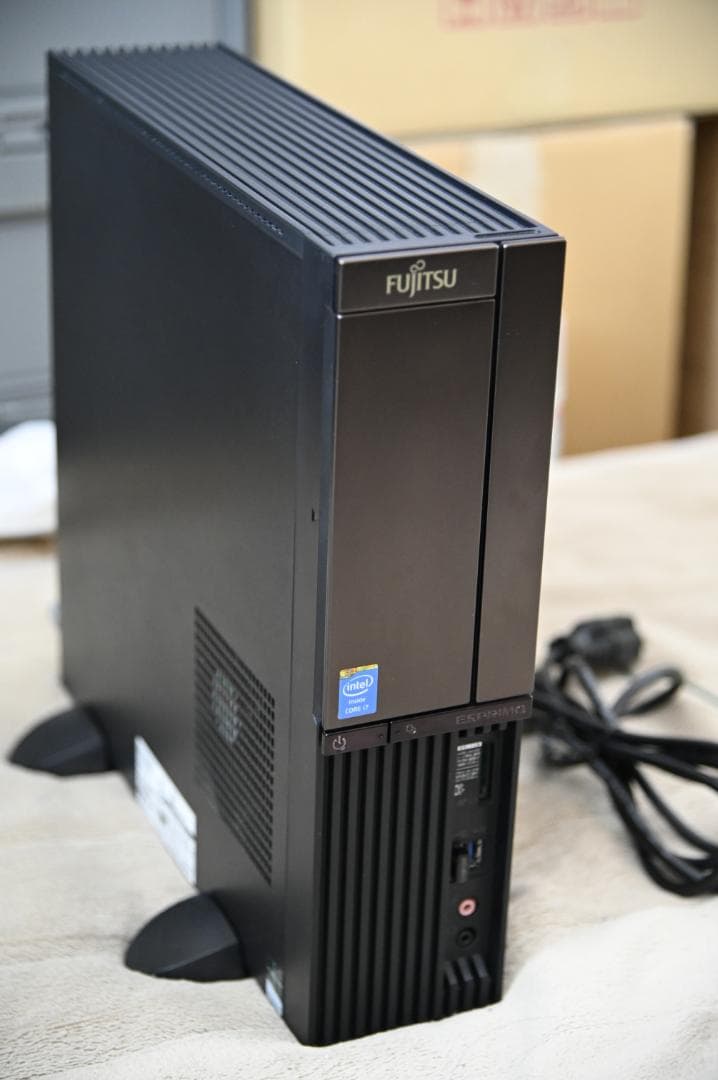 富士通 ESPRIMO WD2/R