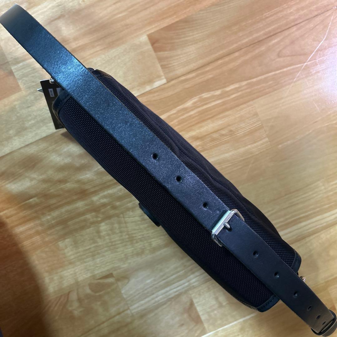 レア品 WONDER BAGGAGE フラップショルダーバッグ ブラック