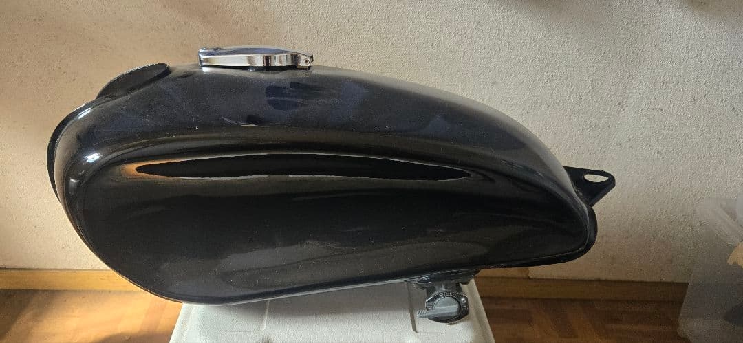 SR400 SR500 ザグリ タンク サイドカバー セット