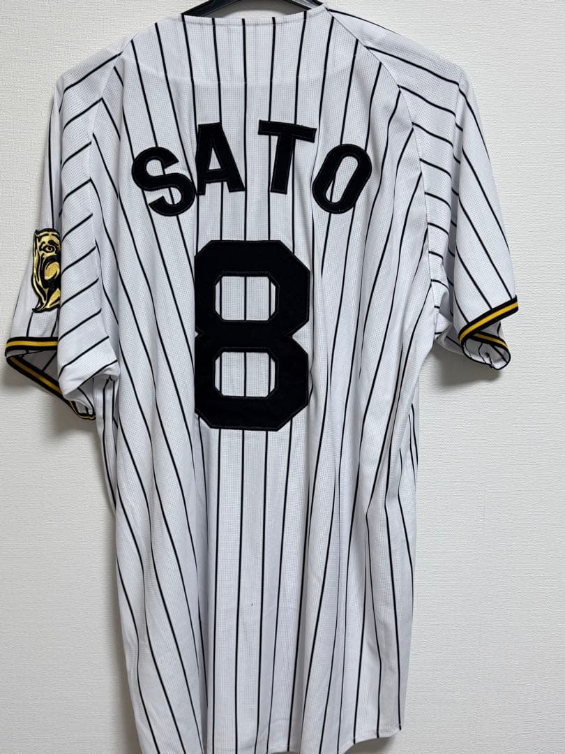 阪神タイガース　佐藤輝明選手ユニフォーム　Lサイズ
