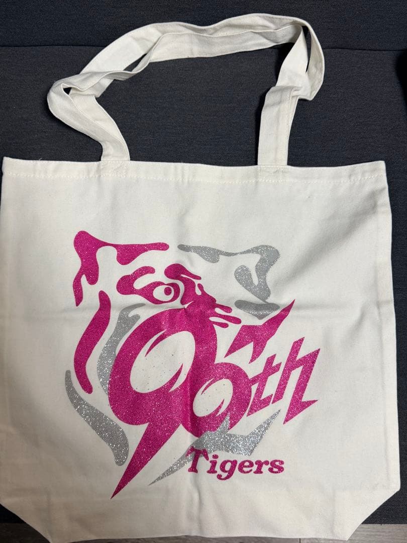 阪神タイガース　佐藤輝明選手ユニフォーム　Lサイズ