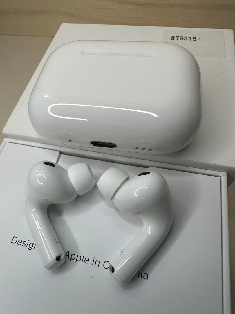 【美品】AirPods Pro 3 MFHP4J/A DHRWJ