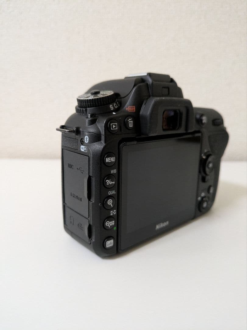 Nikon　D7500 ボディ　1% 以下 　　　　ショット数1475回