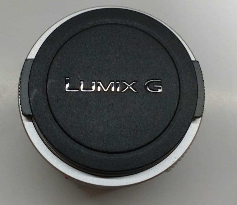 Panasonic H-X015 15mm F1.7 レンズ