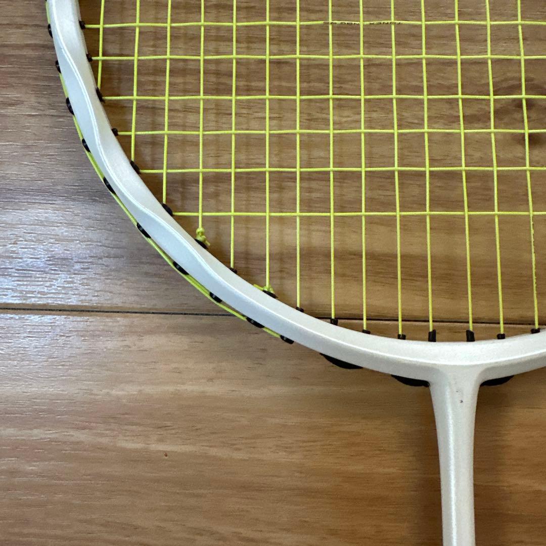 バドミントンラケット インフェルノライト