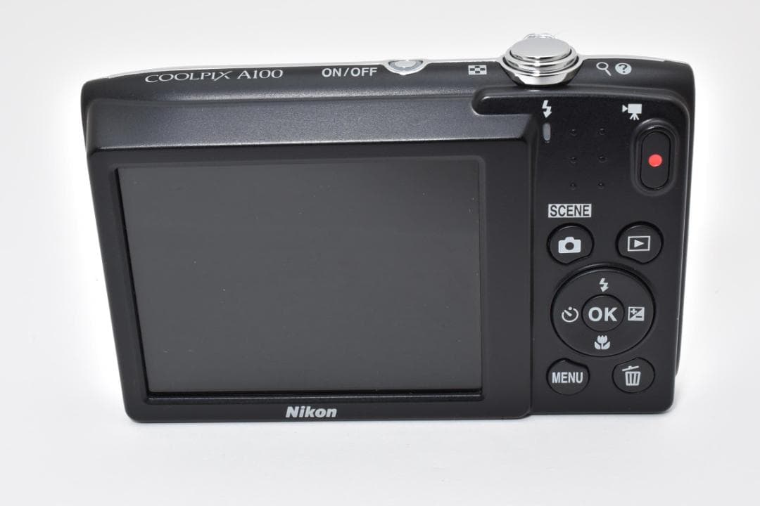 ■ 美品 ■ ニコン　Nikon COOLPIX A100 シルバー
