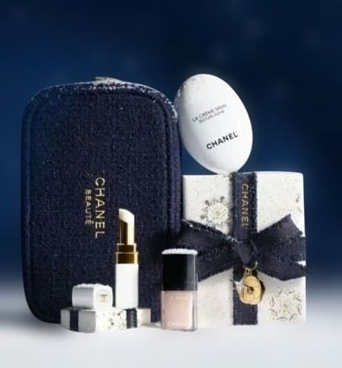出品12/12まで【CHANEL】シャネル　2025 クリスマスコフレ