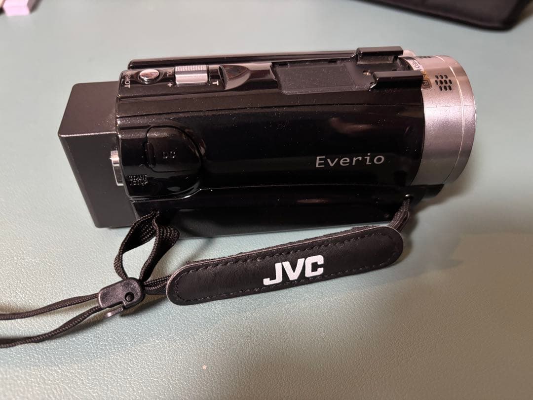 JVC ビデオカメラ Everio GZ-E745 ブラック