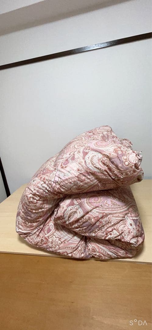 西川の羽毛掛け布団　ダブルロング　ハンガリーホワイトダック1.7kg使用