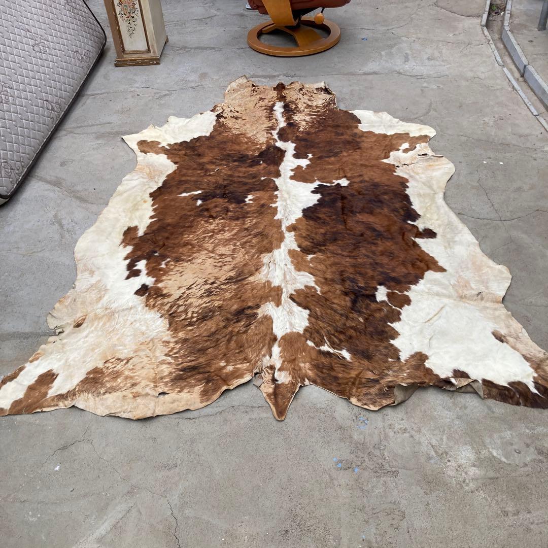 コ*中様 一頭分 牛革 本革 毛皮ラグ ハラコ カウラグ 約230×170cm