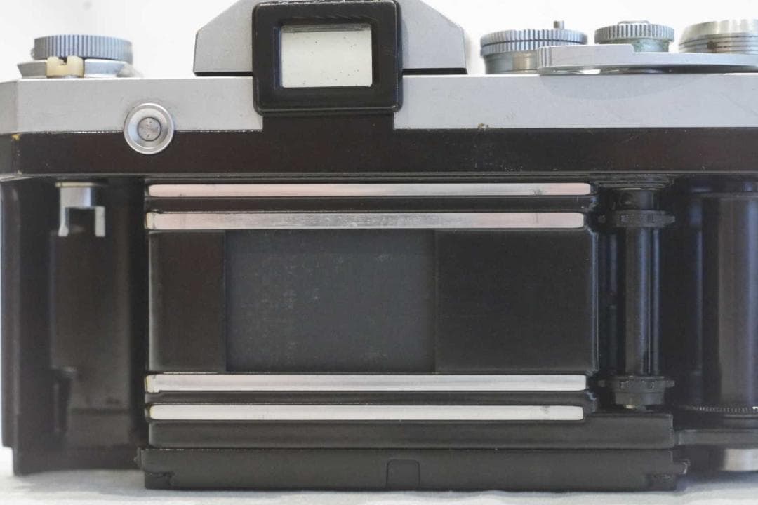 Nikon F 一眼レフカメラ