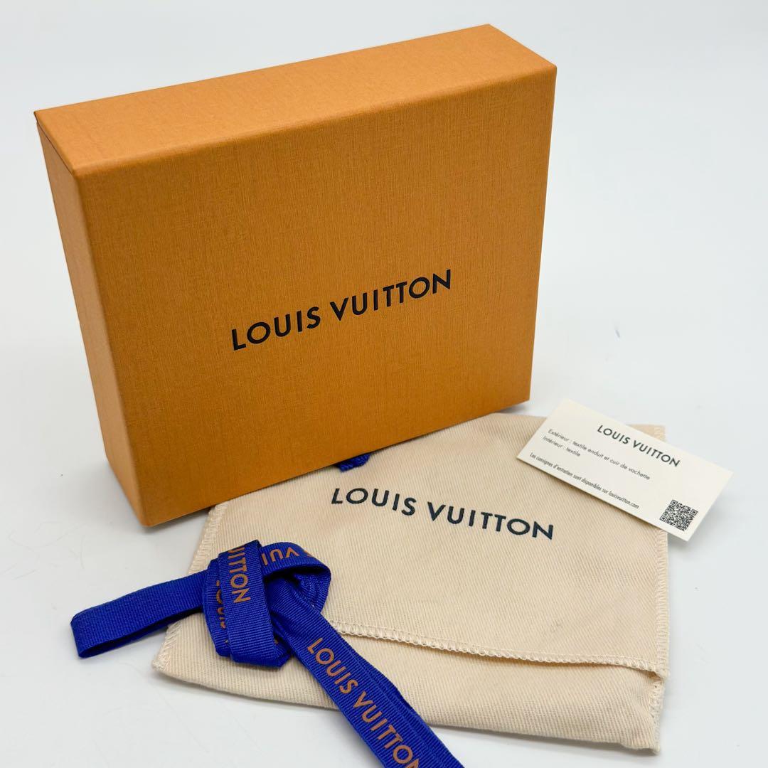 【箱付き 使用わずか】ルイヴィトン ジッピーパース ロックミー コンパクト