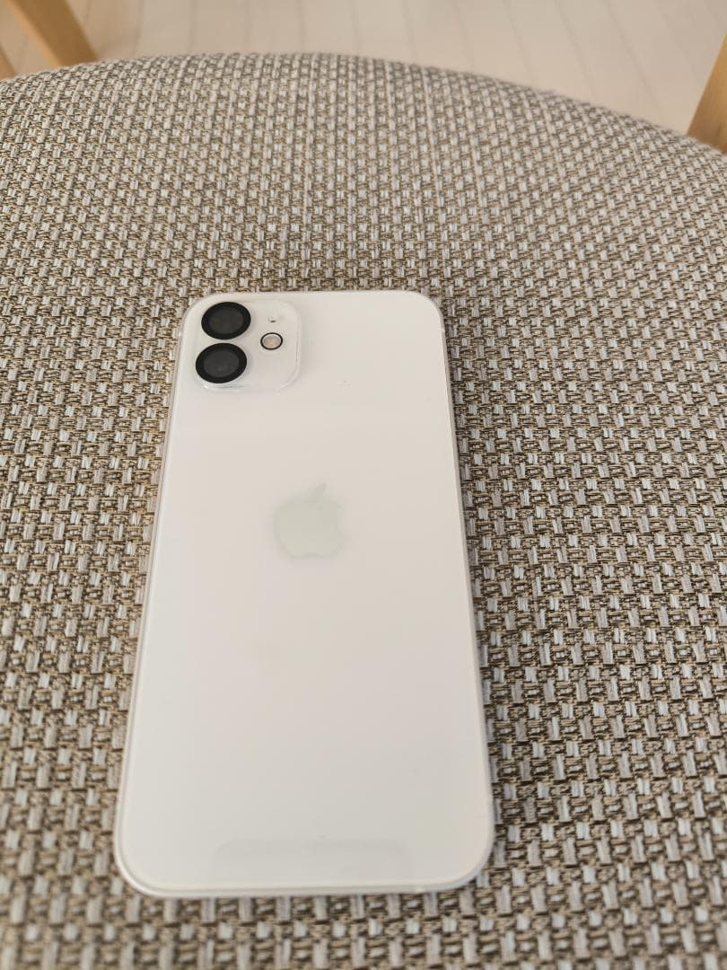 美品 88% iPhone 12 64GB