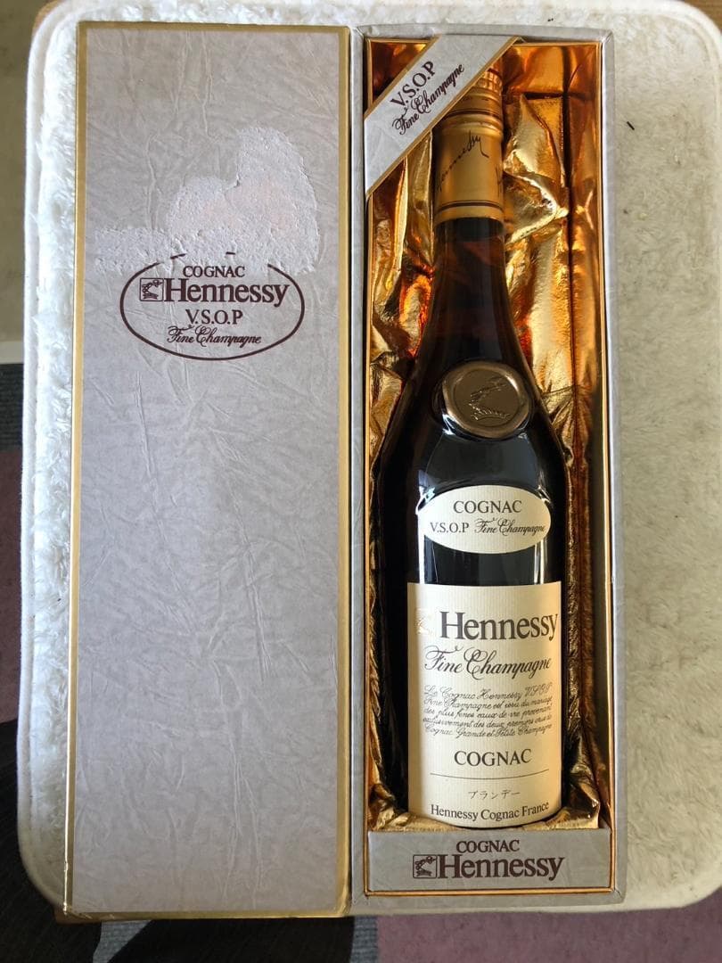 猫ちゃん様用ヘネシー VSOP スリムボトル グリーンボトル 700ml 40%