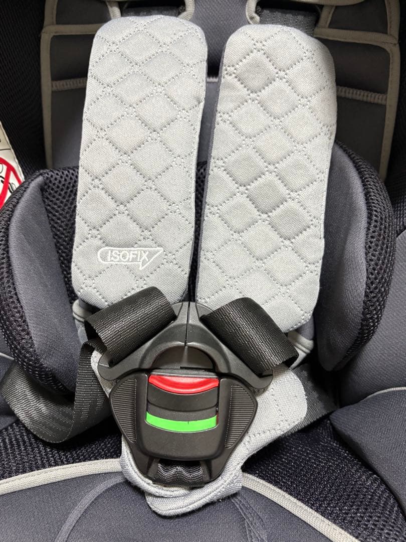 アップリカ フラディアグロウ　ISOFIX プレミアム