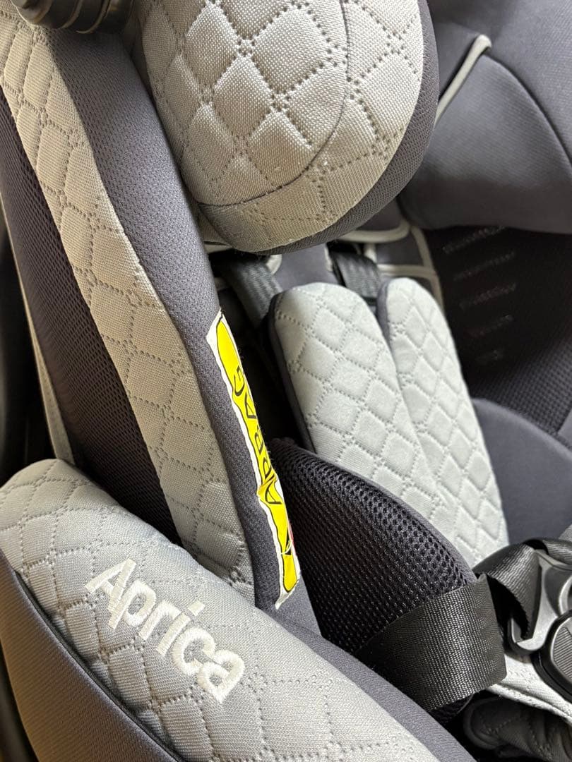 アップリカ フラディアグロウ　ISOFIX プレミアム