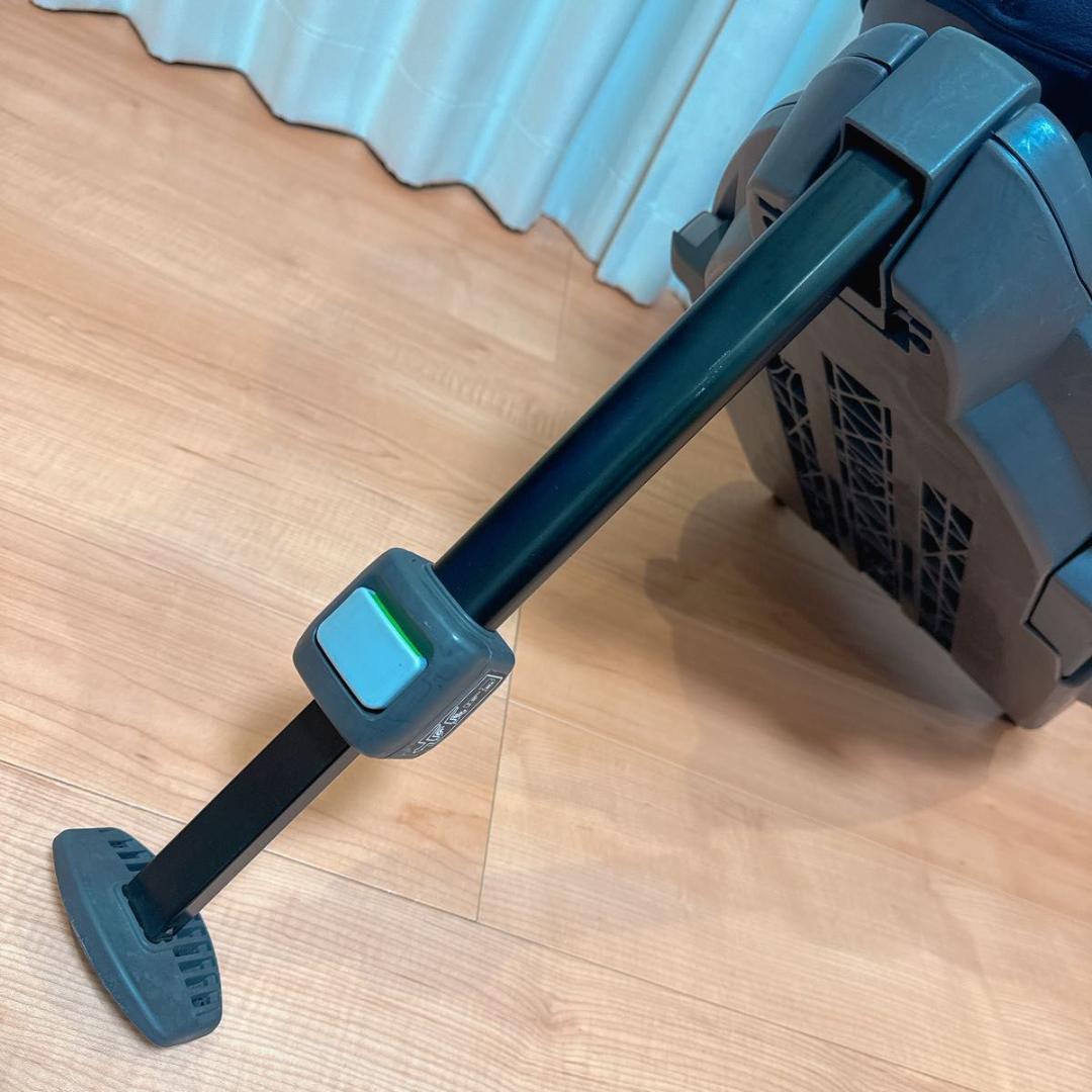 Combi チャイルドシート THE S Air ISOFIX ZB-690