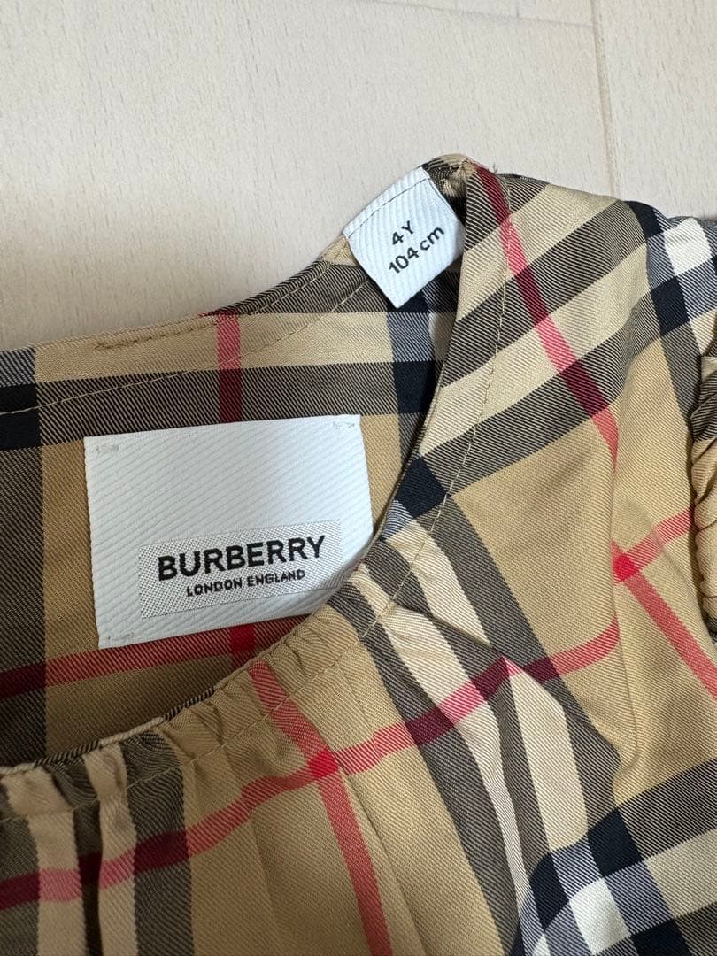 【BURBERRY/バーバリー】長袖 4Y104㎝ ノバチェック発表会食事会