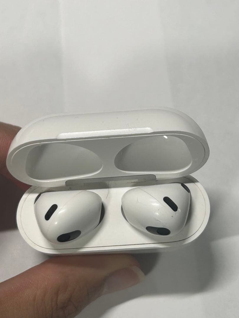 Apple airpods 第3世代 純正 本体 外箱あり