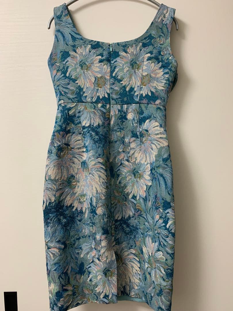 sugar フラワープリント タイトドレス　公式サイトブルー完売商品