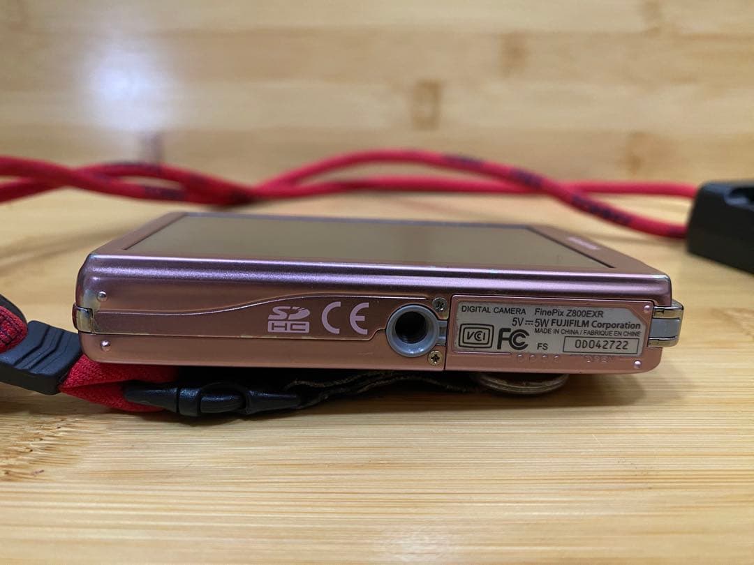 デジタルカメラ FUJIFILM FinePix Z800EXR