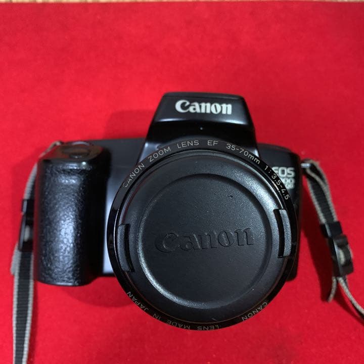 キヤノン一眼レフEOS1000QD