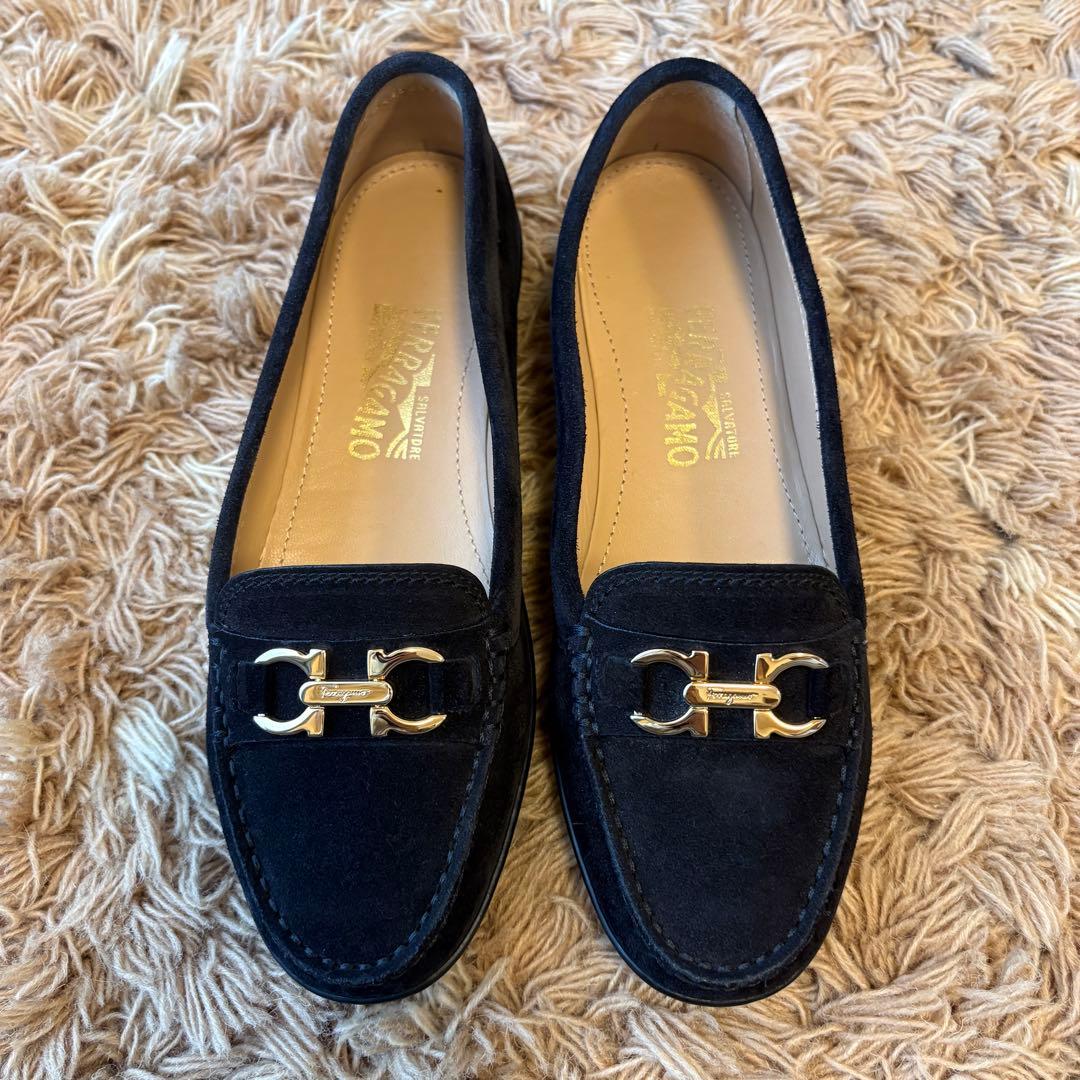 【未使用】フェラガモ ガンチーニ ローファー レザー レディース サイズ7