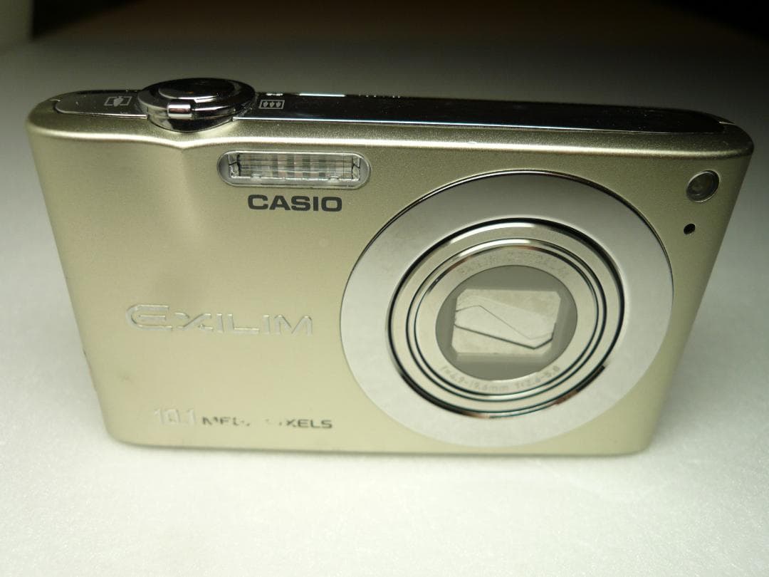 CASIO★EX-Z100⭕️安心の実働品❤️美しい★1010万画素★光学4倍