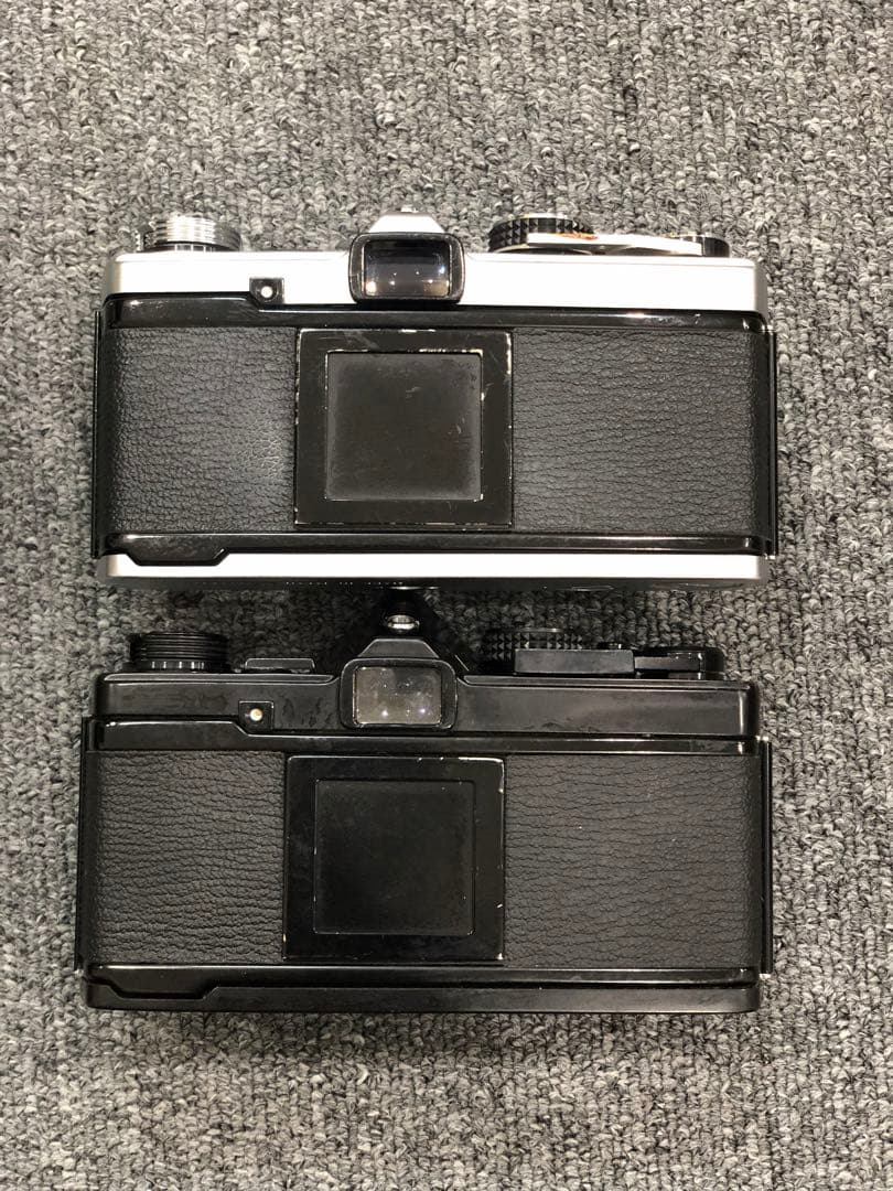 OM-2 シルバー/ブラック フィルムカメラ2個