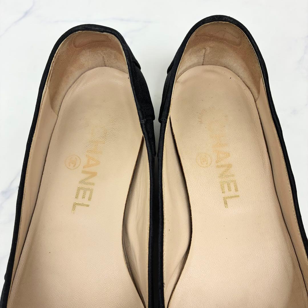 シャネル　パンプス　サテンリボン　ココマーク　バレエシューズ