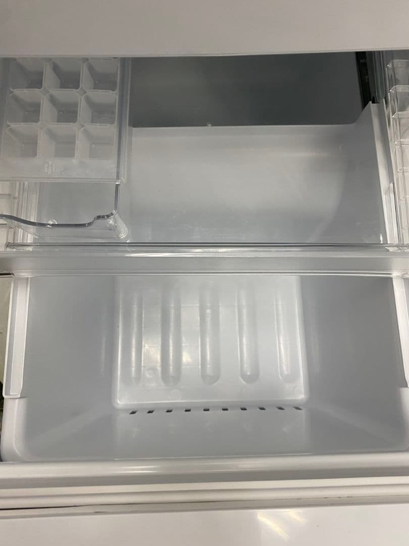 YAMADA ノンフロン冷凍冷蔵庫 YRZ-F15J 156L 2023年製