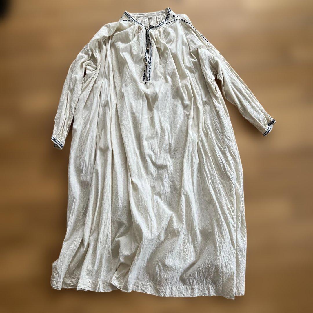 45R 刺繍　ロングワンピース