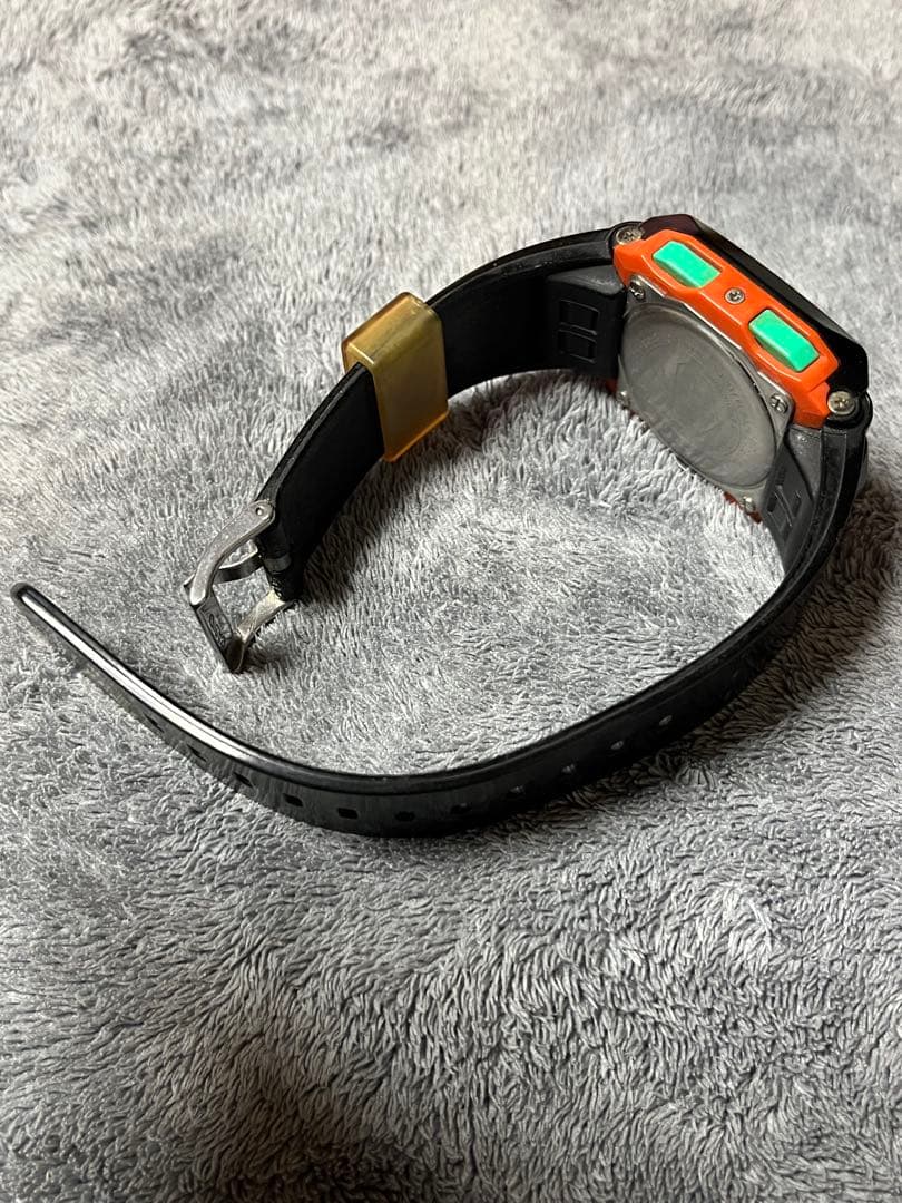 【激レア】G-SHOCK 日本未発売カラー G-8100アドバンスドデザイン