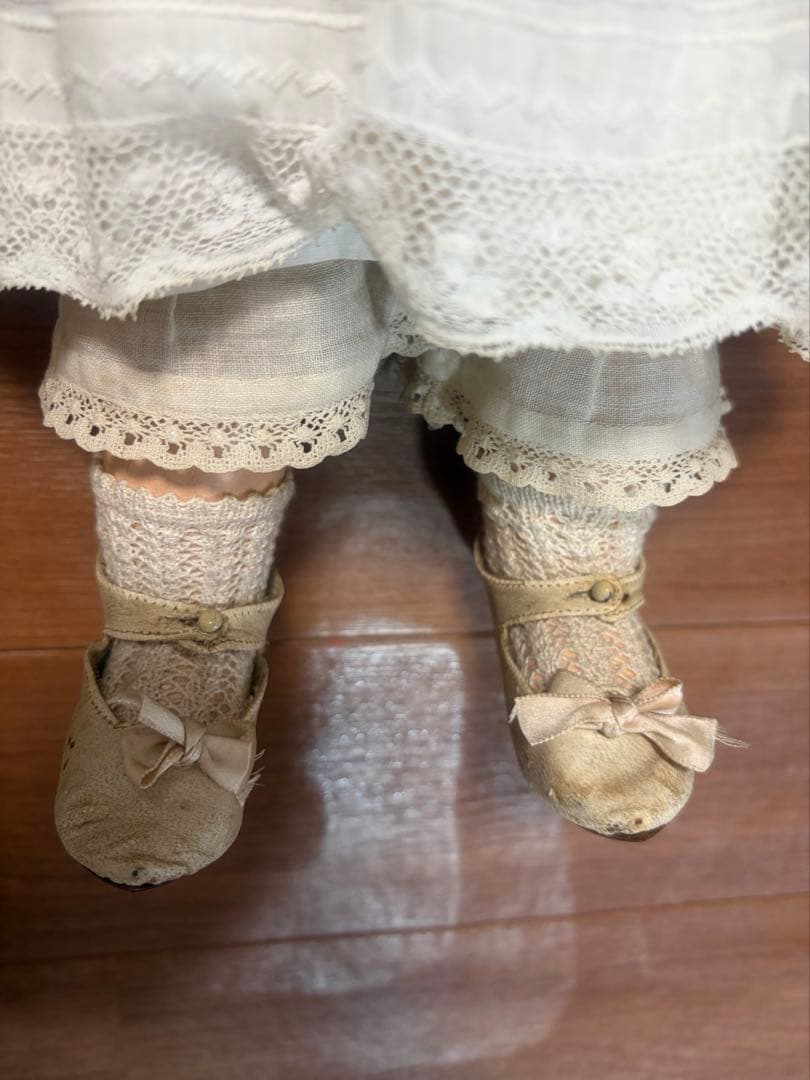 m*i様 PARIS アンティークビスクドール 青い目 白いドレス