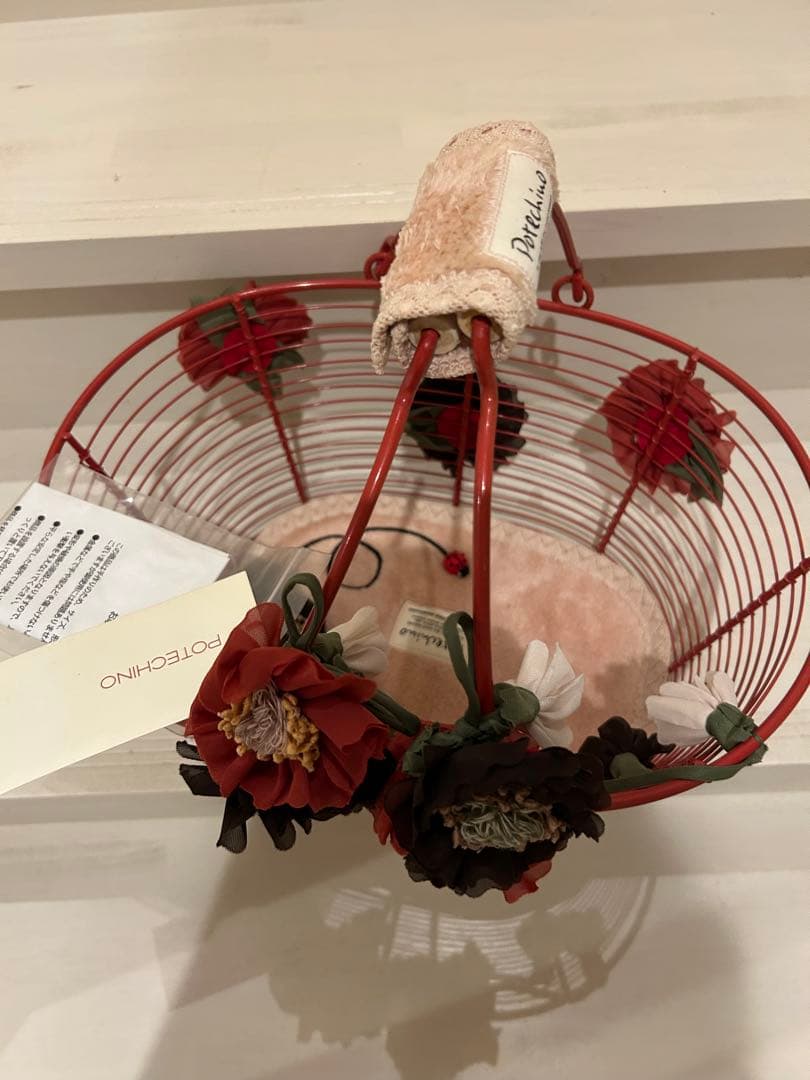 POTECCHINO ポテチーノ赤い花飾り付きかごバッグ