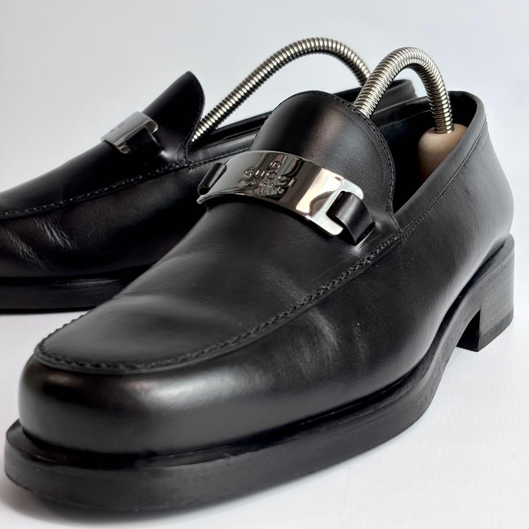 美品 GUCCI グッチ レザー ローファー メタルプレート 革靴 23.5cm