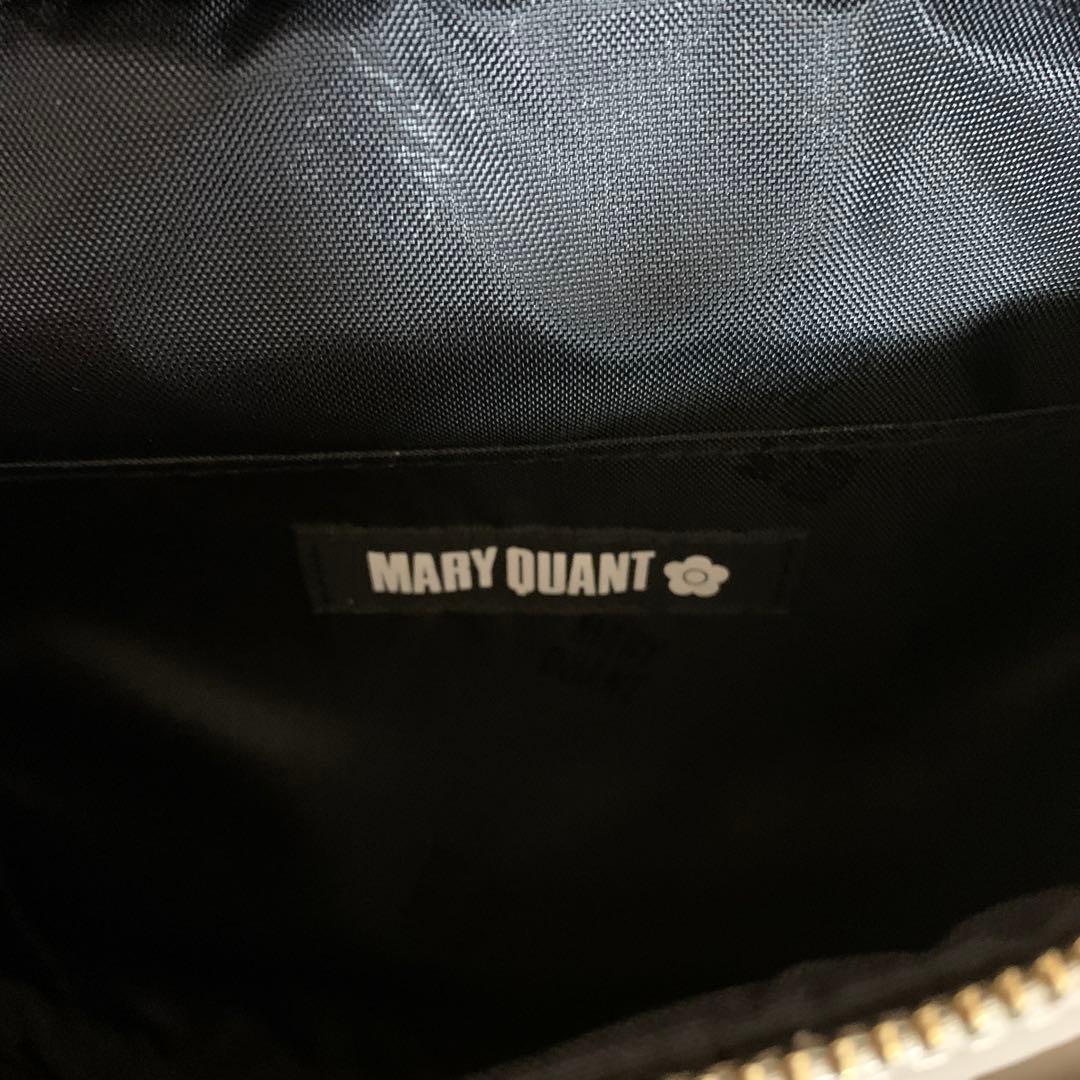 ウエストポーチ　ボディバッグ　レザー　グレージュ　エポビジューバック