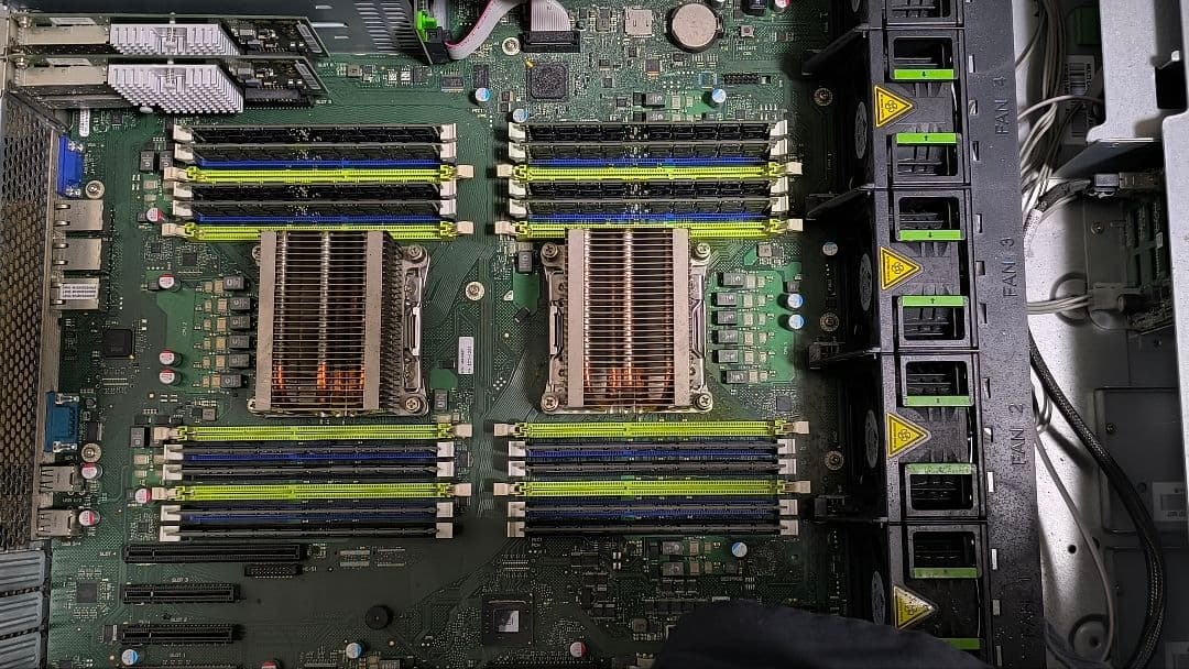 Fujitsu PRIMERGY RX300 S8 サーバー メモリ256gb