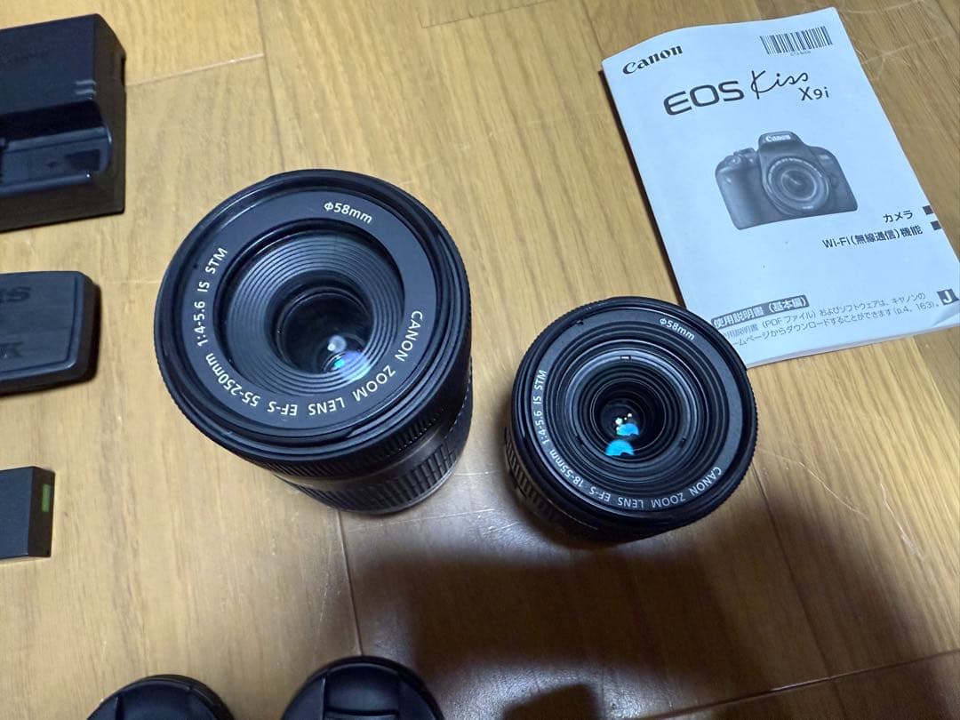 Canon kiss x9i Wレンズセット (三脚付き)