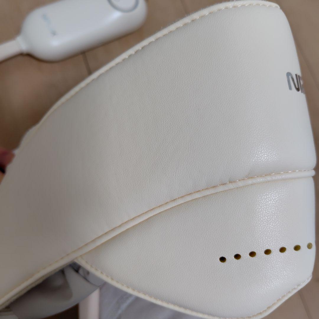 【美品】NIPLUX ヘッド・アイマッサージャー アイボリー　チルメット