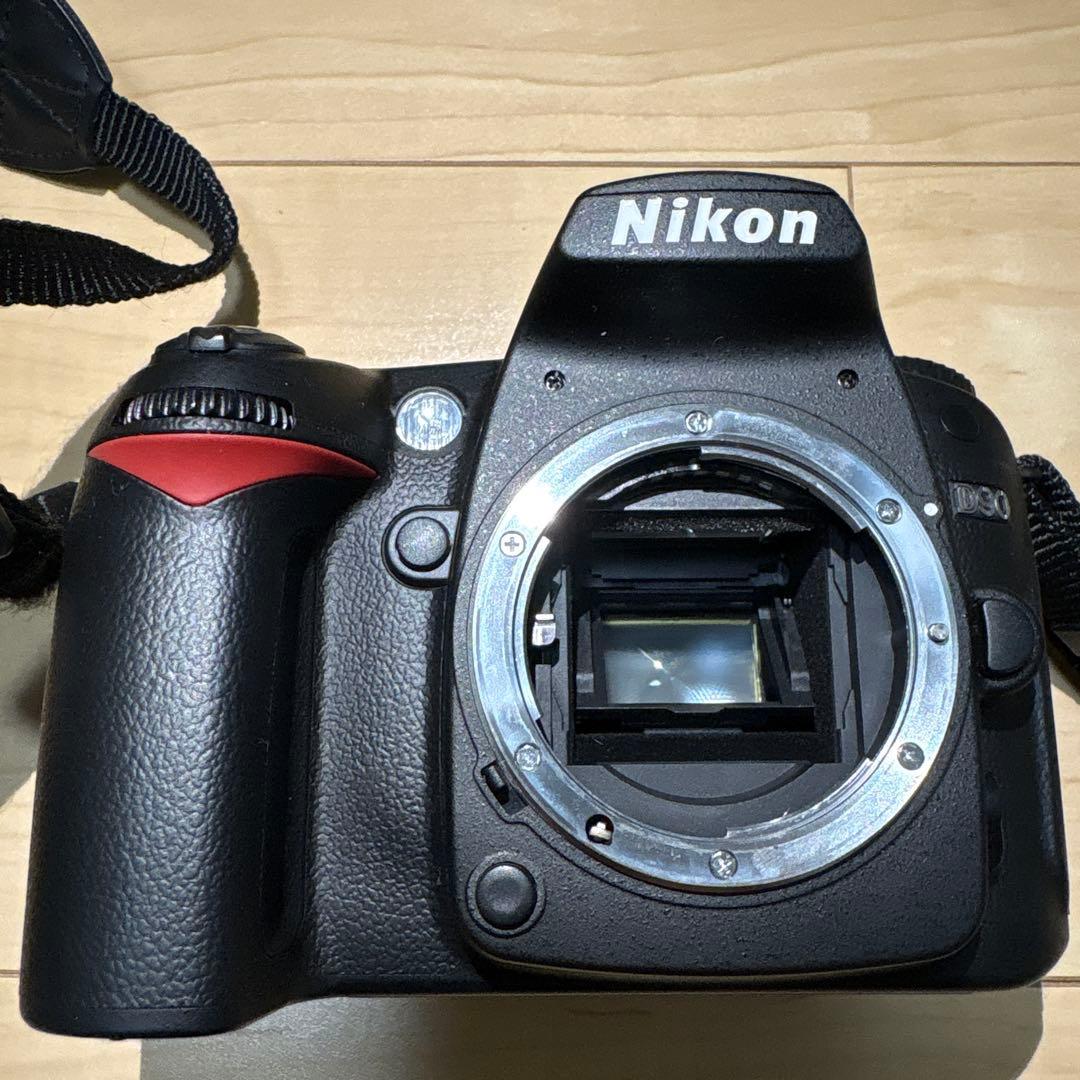 Nikon ニコンD90 デジタル一眼レフカメラ レンズ付き