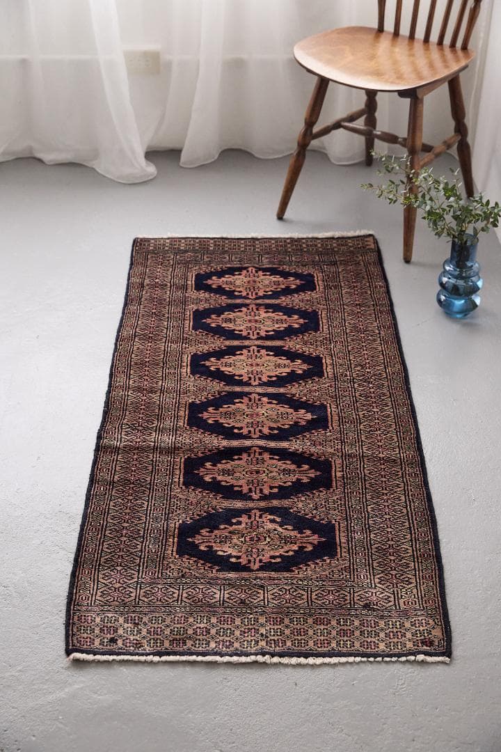 ヴィンテージラグ トライバルラグ　ラホール産（136×65cm）紺　黒　ベージュ