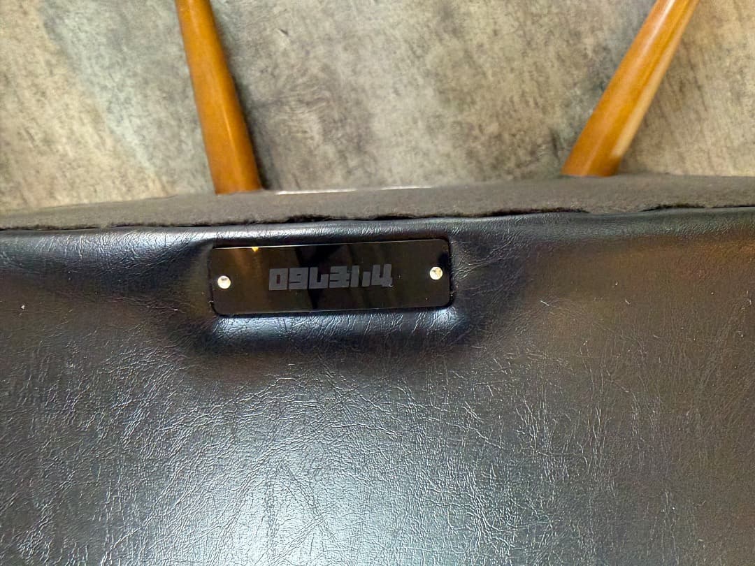 カリモク60 カフェチェア スタンダードブラック