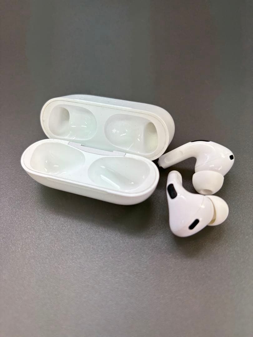 【訳あり】AirPodsPro 第2世代/Ligtning / <No1701>