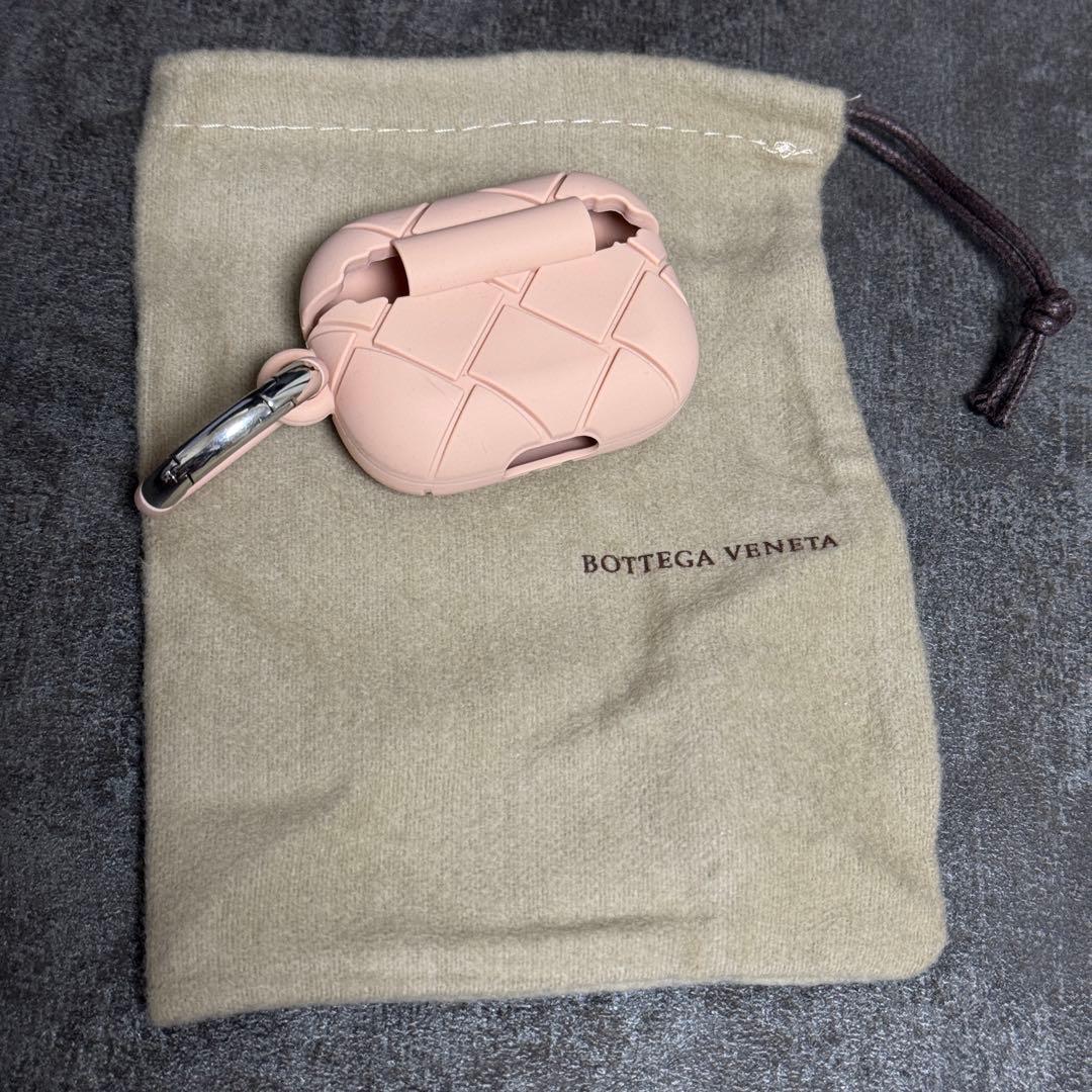 airpods pro ケース Bottega カラビナ カメオ ピンク