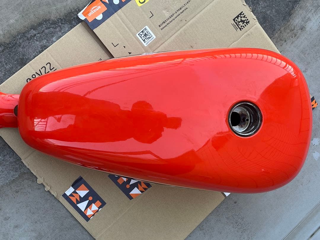 HARLEY-DAVIDSON XL883R オレンジ タンク　インジェクション